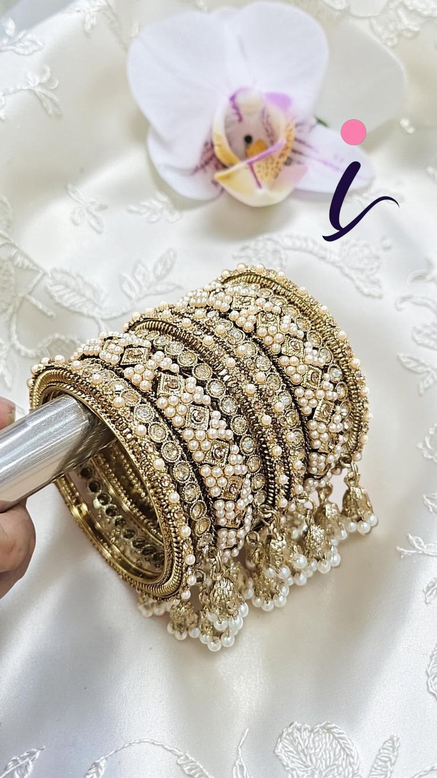 Indian Bridal Kundan Stone Work Bangle Chura Set for Women | Traditional Gold Plated Wedding Chura | Designer Bridal Jewellery