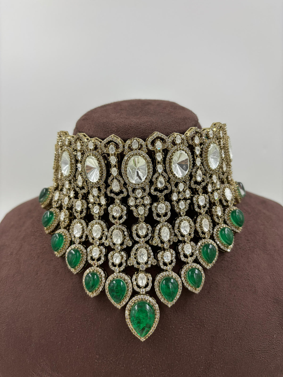Emerald Green Kundan Choker Necklace Set with Earrings Bridal Polki Jewelry for Weddings & Festive Wear - Libasaa.com