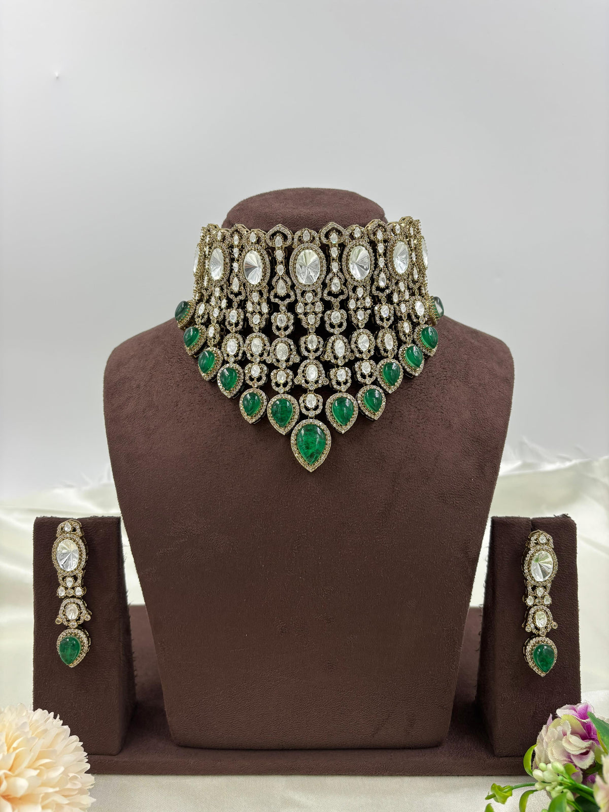 Emerald Green Kundan Choker Necklace Set with Earrings Bridal Polki Jewelry for Weddings & Festive Wear - Libasaa.com
