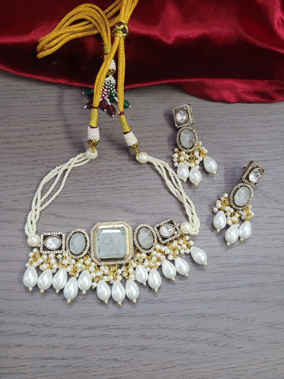 Green Kundan Choker Necklace Set with Earrings | Pearl & Beaded Indian Bridal Jewelry - Libasaa.com