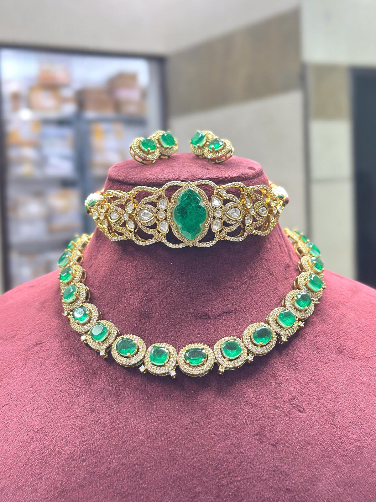 Suhana Khan-Inspired Green Polki Necklace Set – Choker, Necklace & Earrings - Libasaa.com