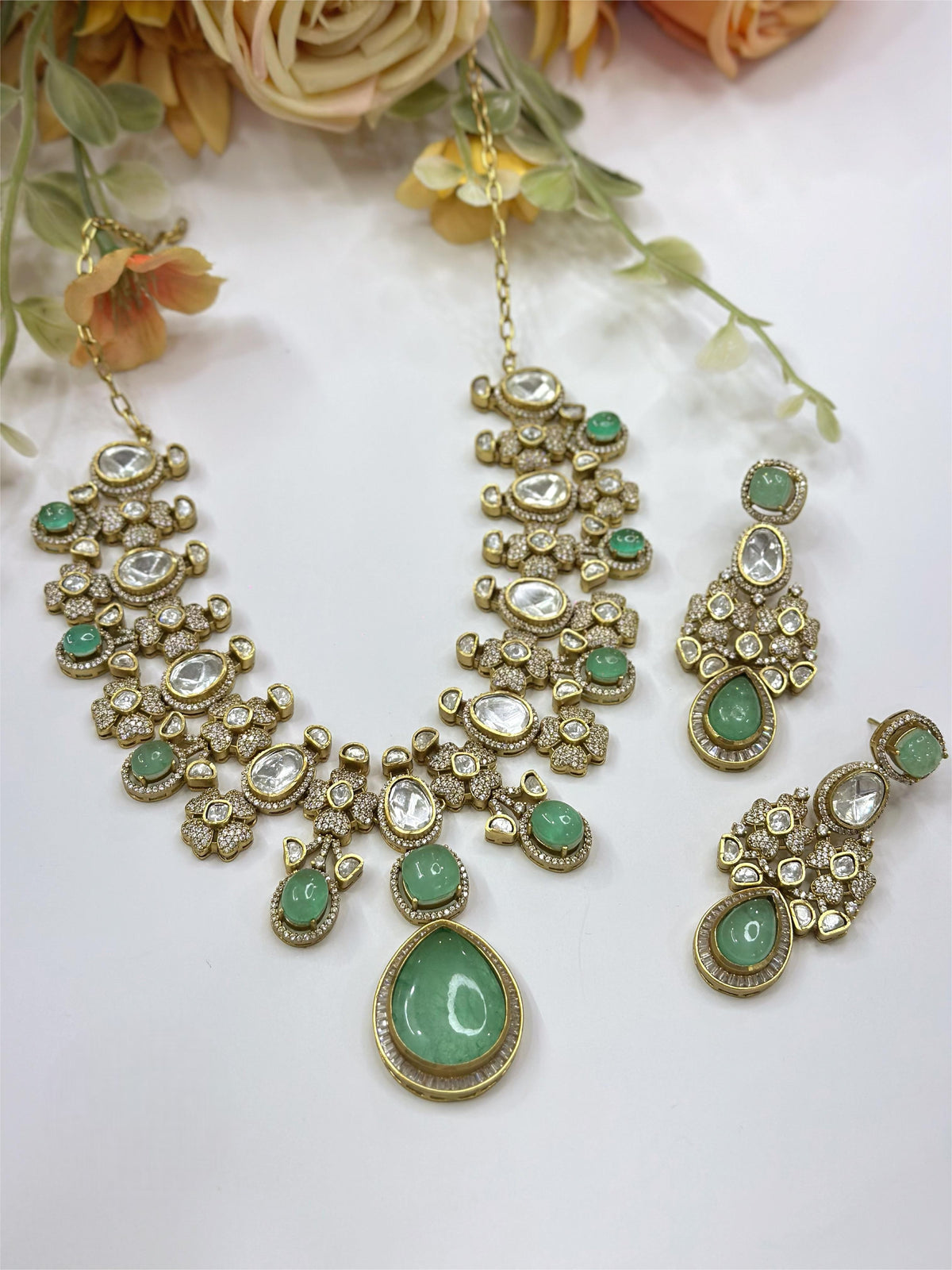 Emerald Green Kundan Bridal Necklace & Earrings Set – Traditional Indian Wedding Jewelry - Libasaa.com