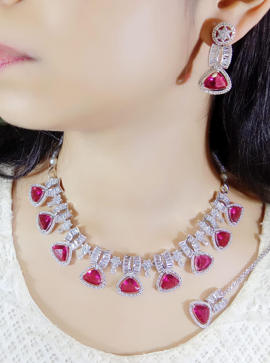 Exclusive Designer Tri-Cut Pink Stone & Zircon Necklace Set - Libasaa.com