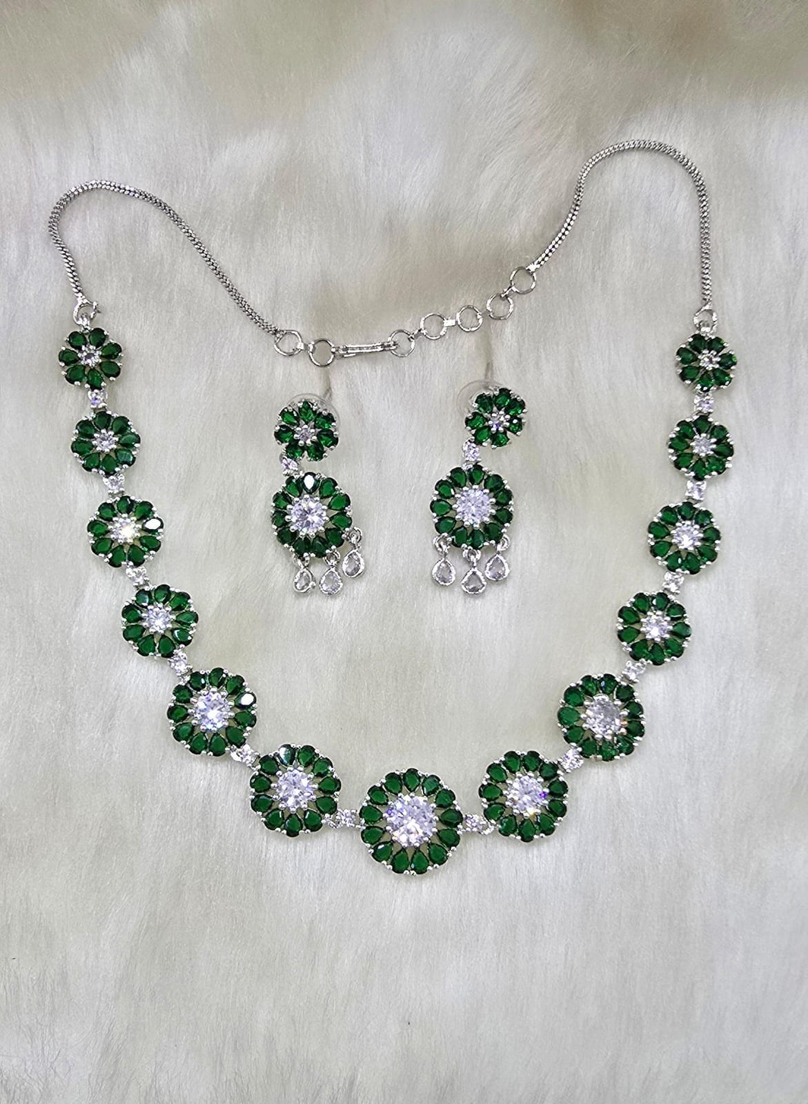 Multicolor Floral Stone Necklace & Earring Set - Libasaa.com