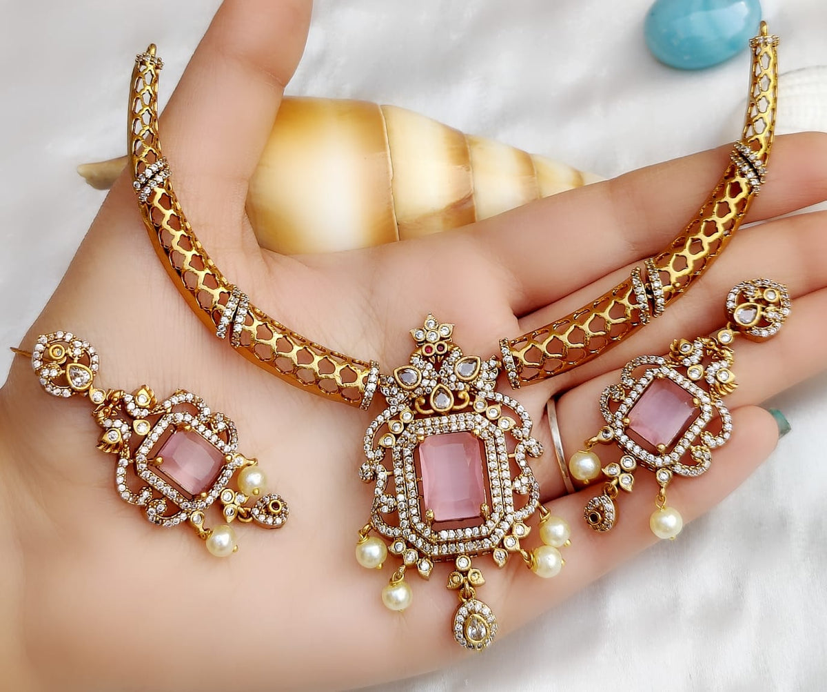 Modern Emerald Green & Diamond-Look Gold Choker Necklace Set with Pearl Drops - Libasaa.com