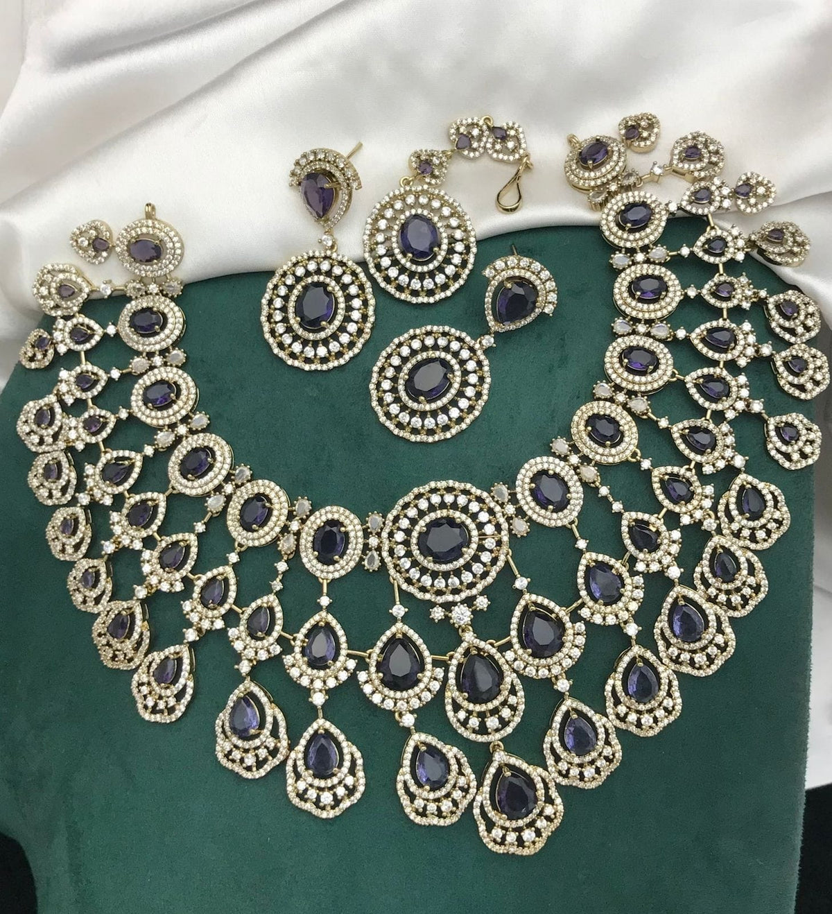 Rajkumari' Bridal Set: Pink Polki & Kundan Heritage Collection - Libasaa.com