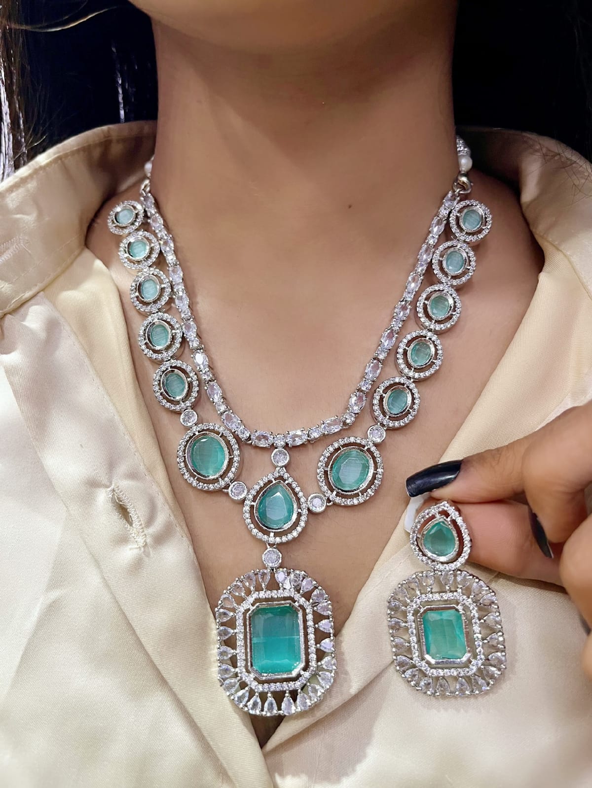 Elegant Dual-Tone Emerald & Pink Stone Necklace Set β Dazzling Diamond Finish - Libasaa.com