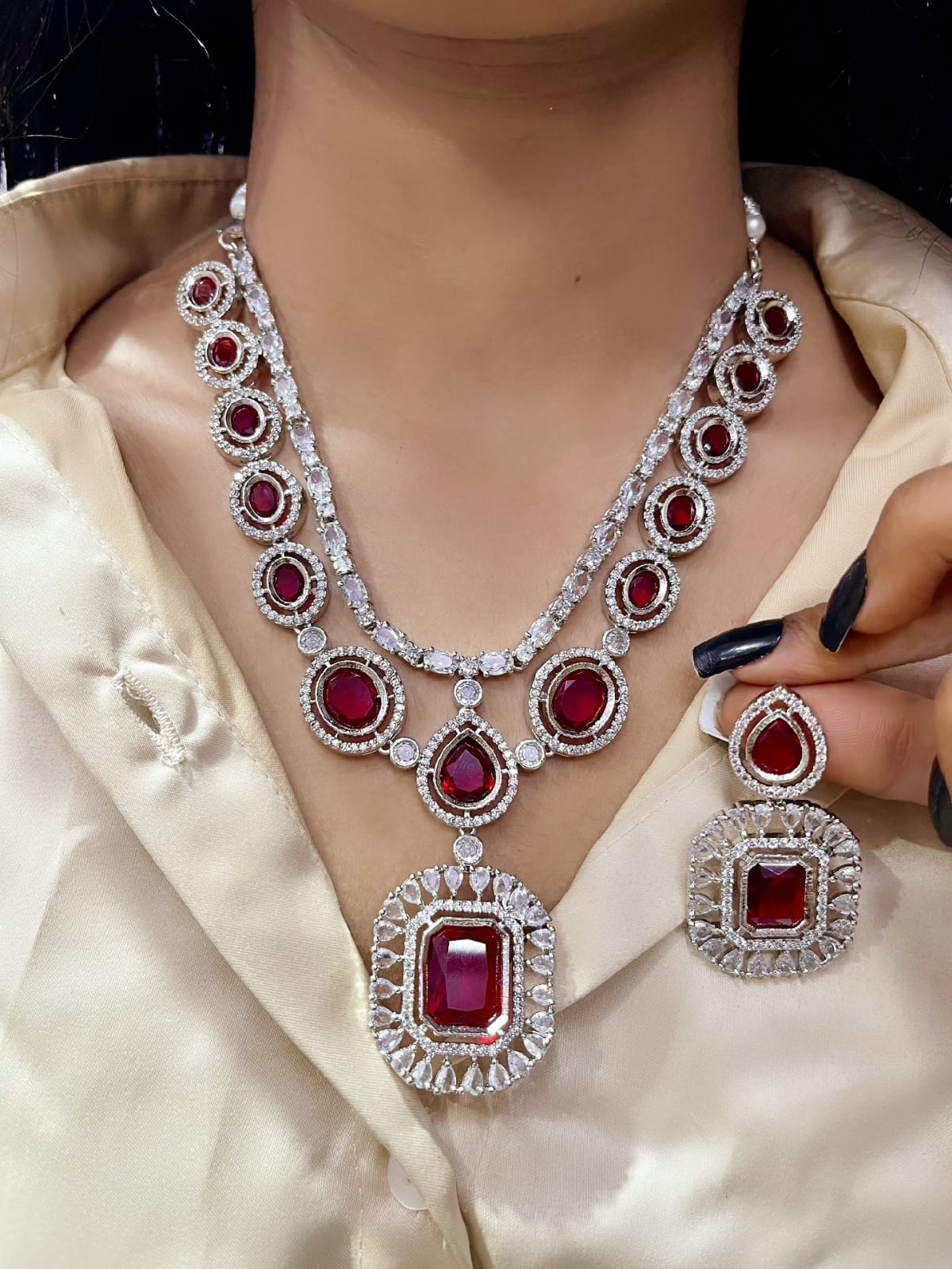 Elegant Dual-Tone Emerald & Pink Stone Necklace Set β Dazzling Diamond Finish - Libasaa.com