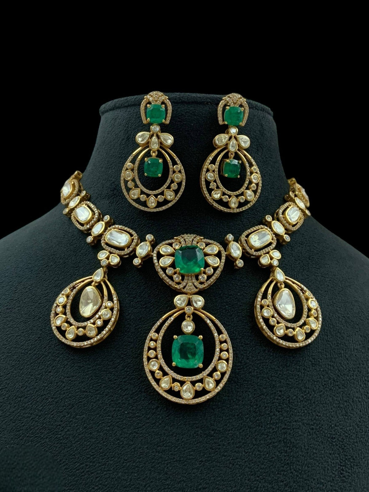 Royal Emerald Green Kundan Necklace Set with Matching Earrings Bridal & Festive Jewelry - Libasaa.com