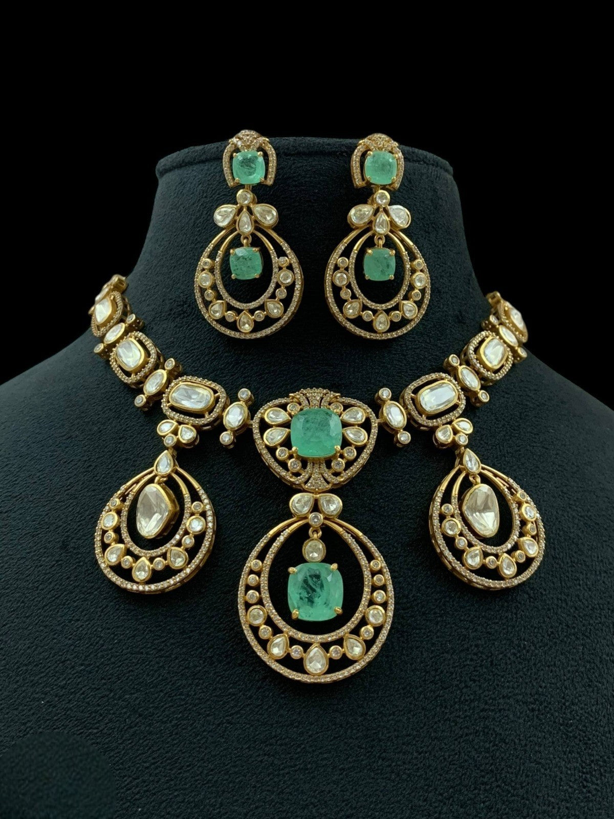 Royal Emerald Green Kundan Necklace Set with Matching Earrings Bridal & Festive Jewelry - Libasaa.com