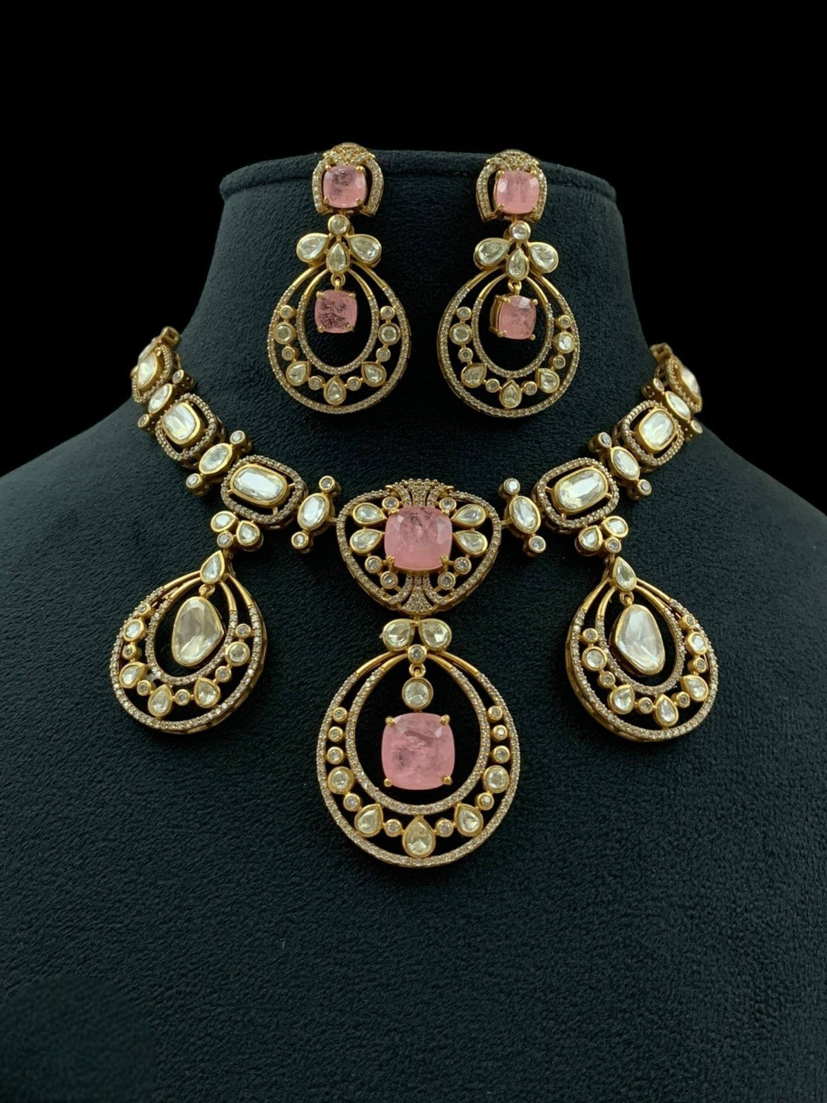 Royal Emerald Green Kundan Necklace Set with Matching Earrings Bridal & Festive Jewelry - Libasaa.com