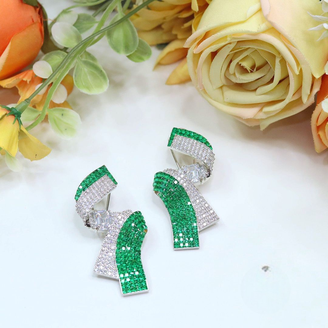 Elegant Bow Crystal Statement Earrings β Glamorous Party Wear - Libasaa.com