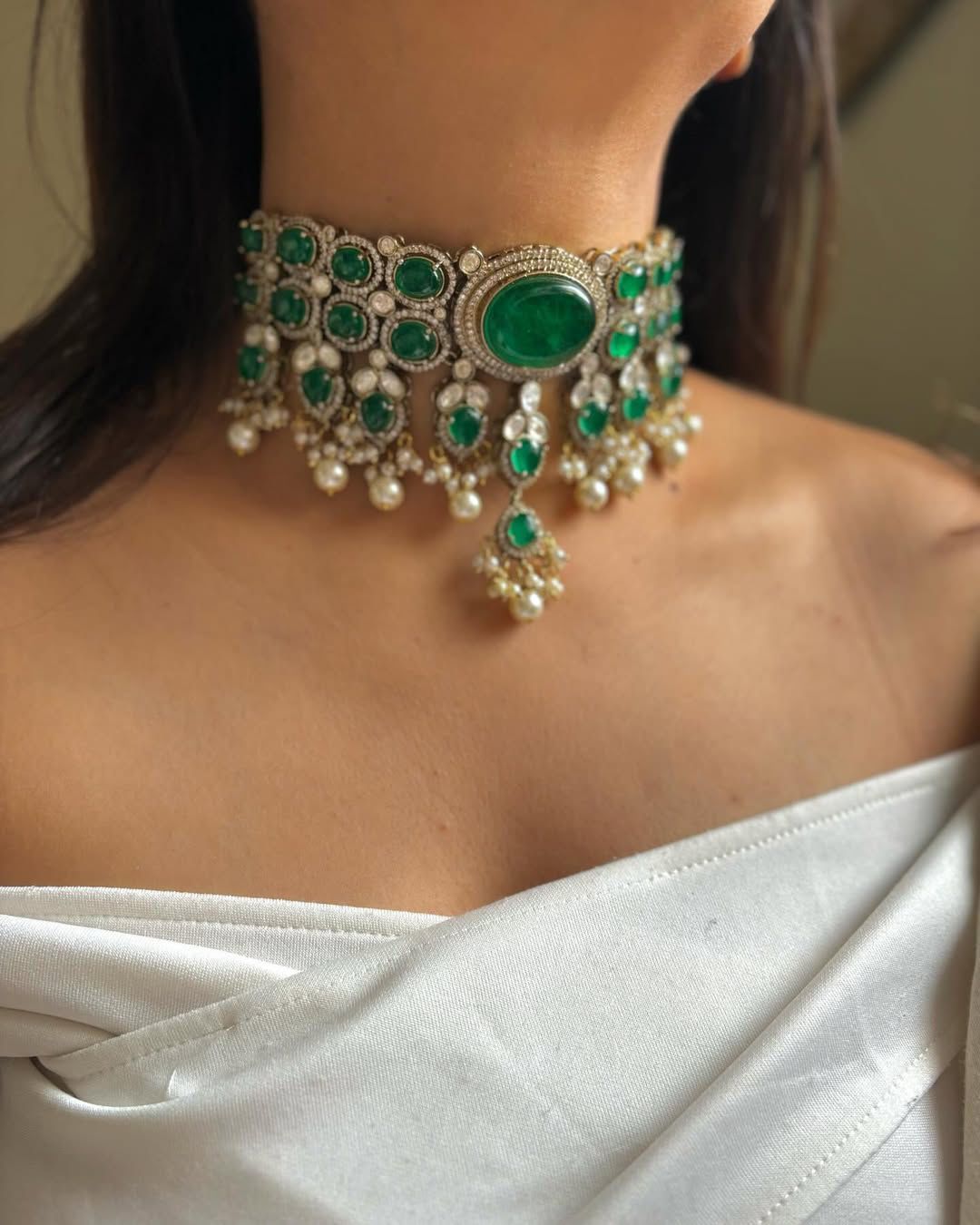 Bollywood Design Green Oval Shaped Polki Necklace Earrings For Wedding - Libasaa.com