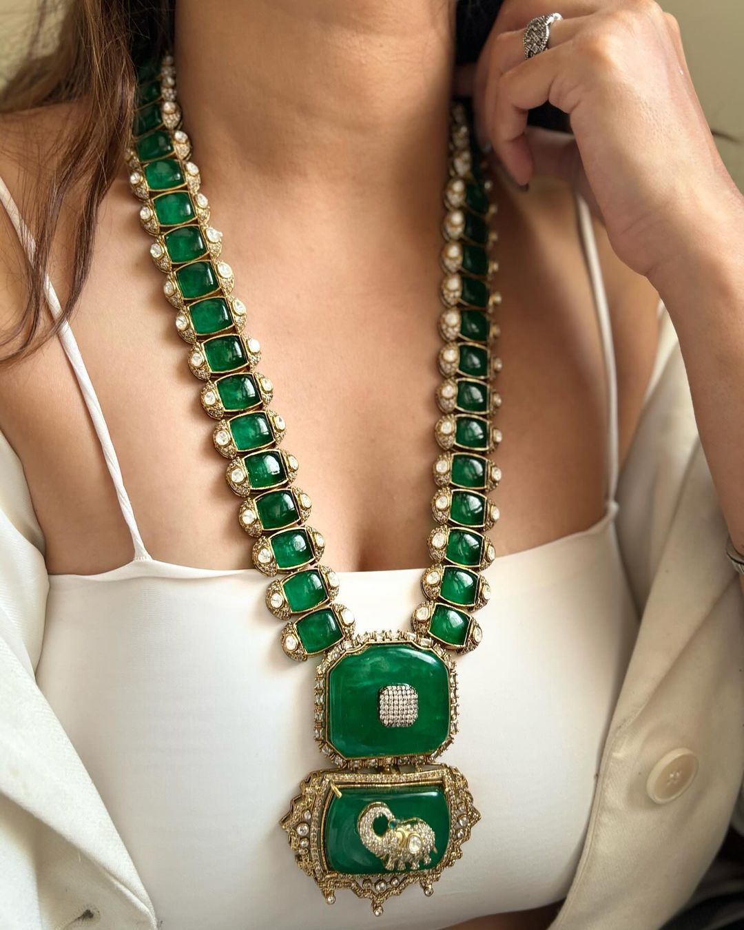 Celebrities Inspired Elephant Design Polki Necklace Earrings Set For Wedding - Libasaa.com