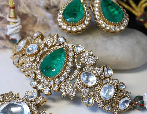 Punjabi Green Traditional Polki Kundan Necklace Set For Wedding - Libasaa.com