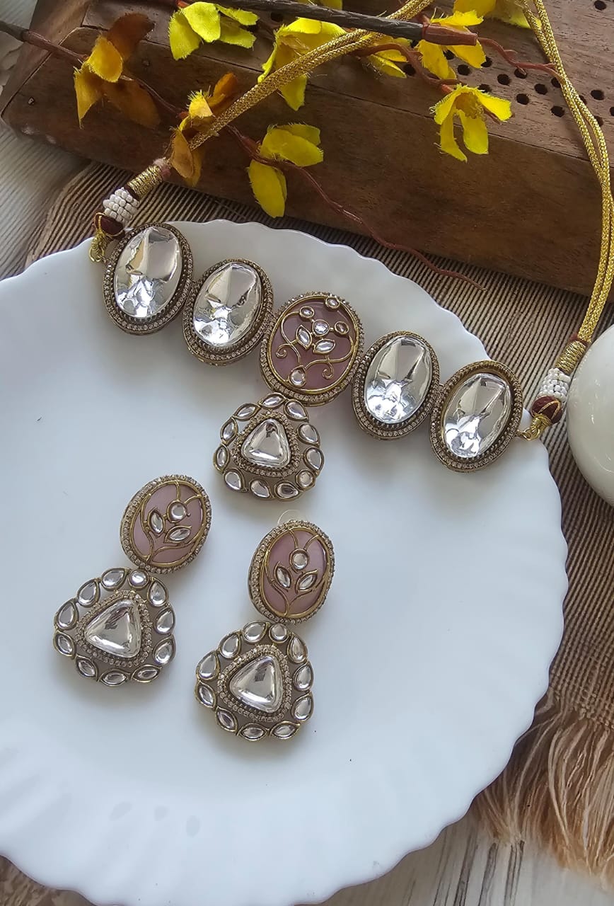 Celebrities Inspired Kundan Choker Earrings Traditional Jewelry Set - Libasaa.com
