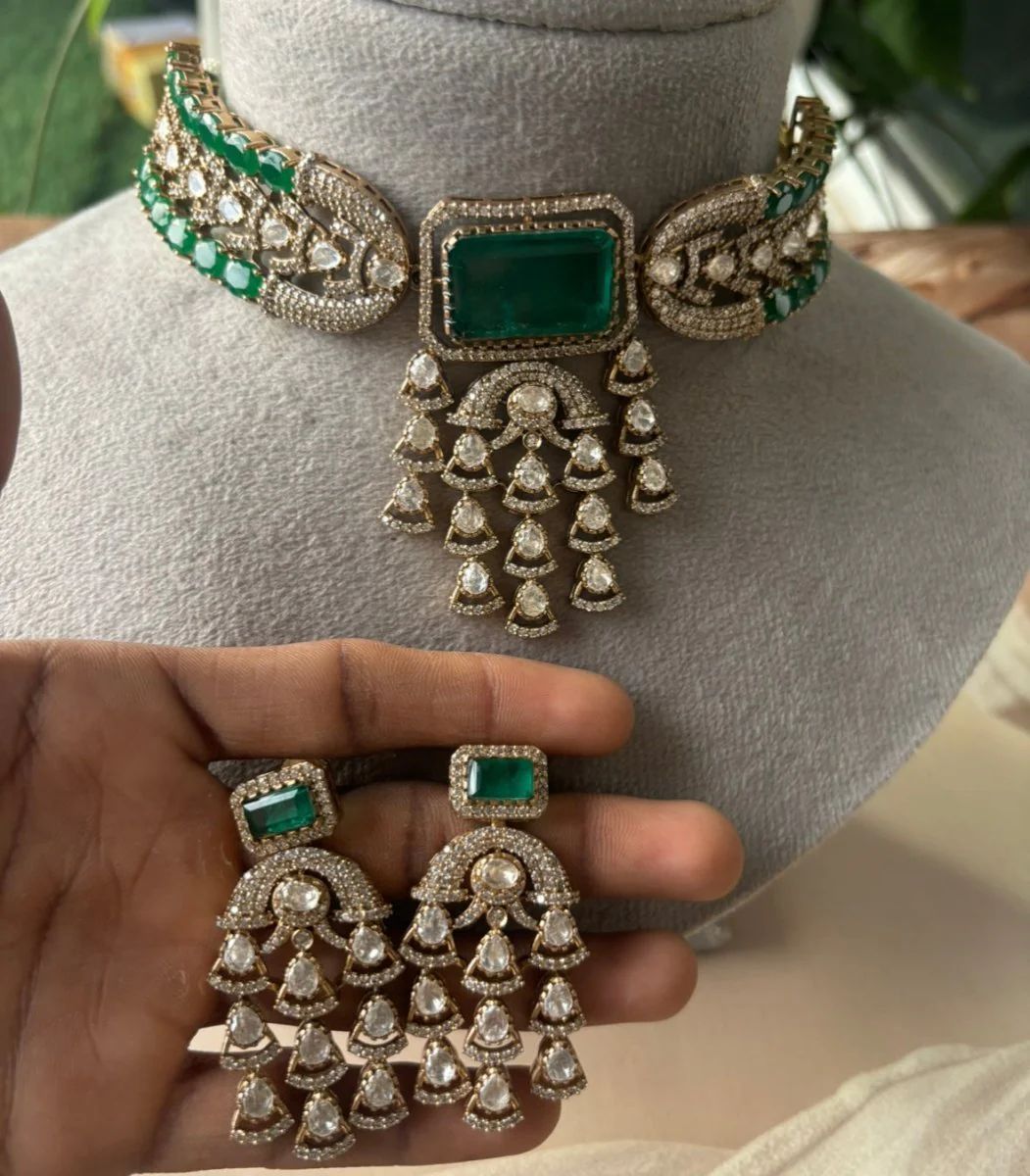 Punjabi Ethnic Kundan Choker Earrings Set for Weddings | Kundan Jewelry | Indian Jewelry | Pakistani Jewelry | Traditional Jewelry - Libasaa.com