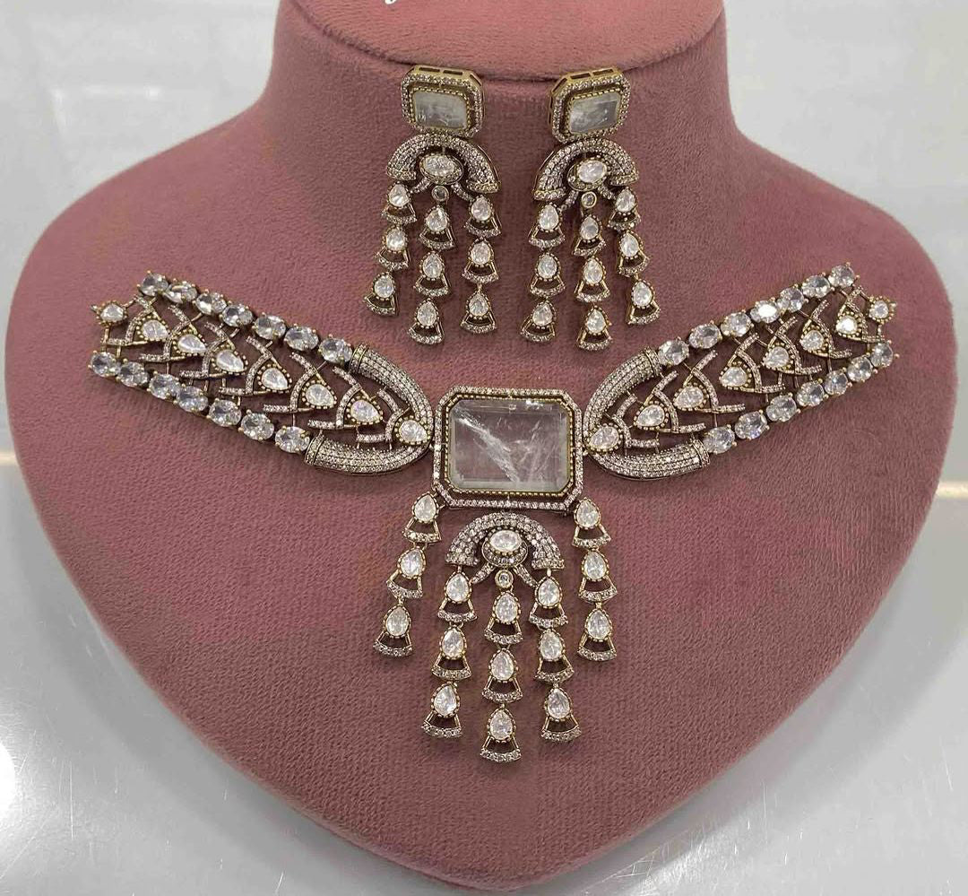 Punjabi Ethnic Kundan Choker Earrings Set for Weddings | Kundan Jewelry | Indian Jewelry | Pakistani Jewelry | Traditional Jewelry - Libasaa.com