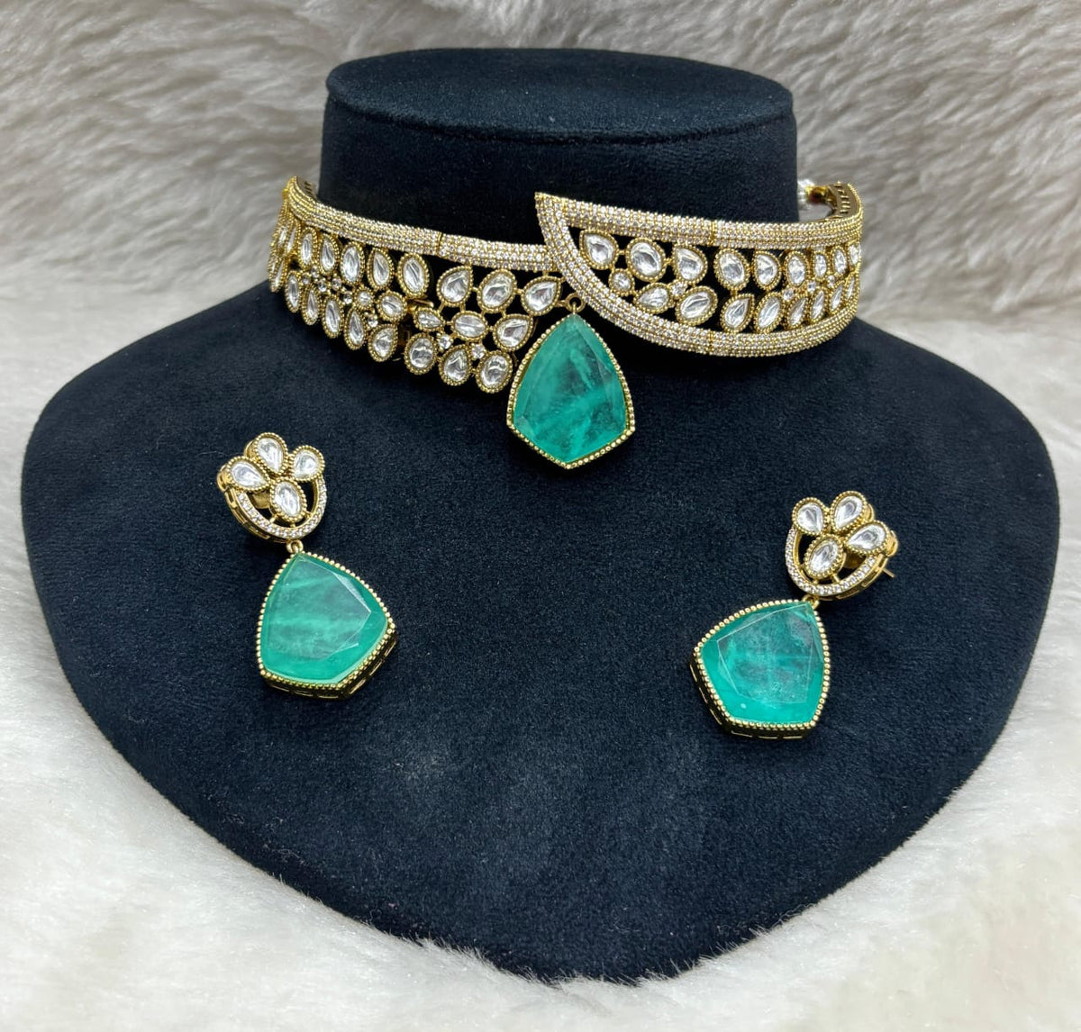 Sabyasachi Royal kundan polki choker earrings set for wedding | Kundan Jewelry | AD Jewelry | Indian Jewelry - Libasaa.com