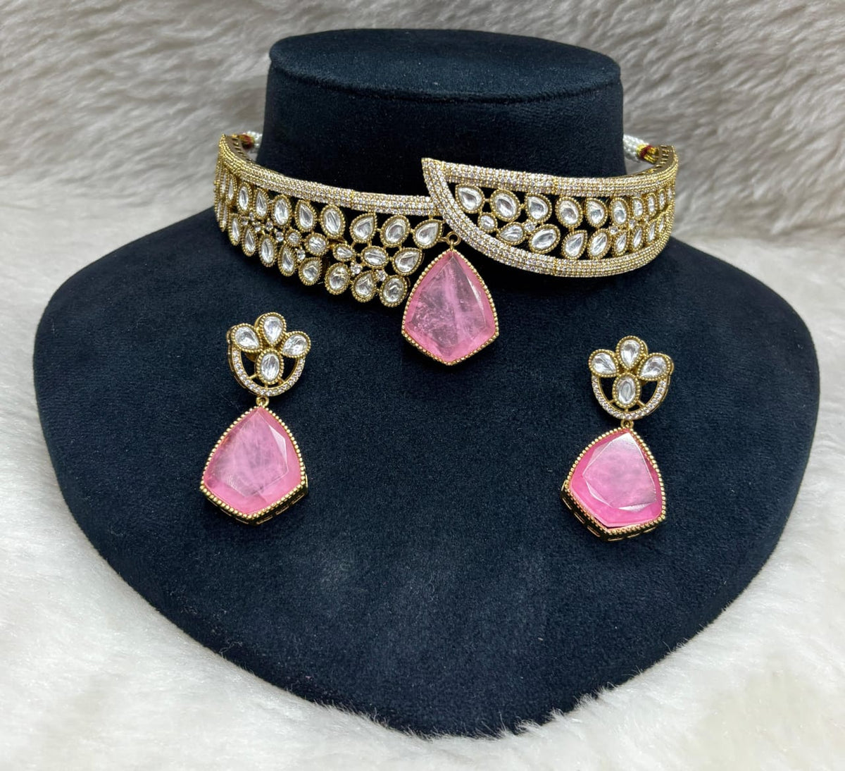 Sabyasachi Royal kundan polki choker earrings set for wedding | Kundan Jewelry | AD Jewelry | Indian Jewelry - Libasaa.com
