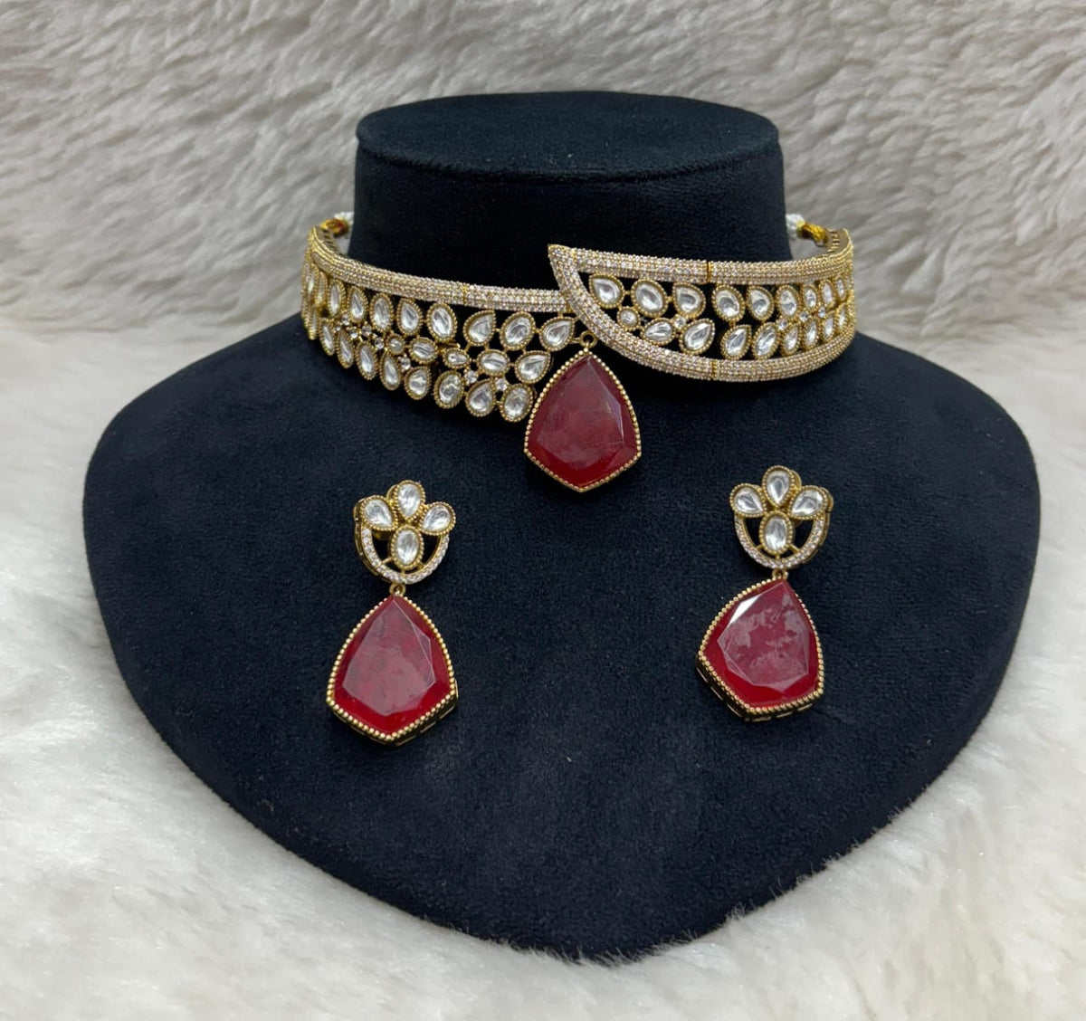 Sabyasachi Royal kundan polki choker earrings set for wedding | Kundan Jewelry | AD Jewelry | Indian Jewelry - Libasaa.com