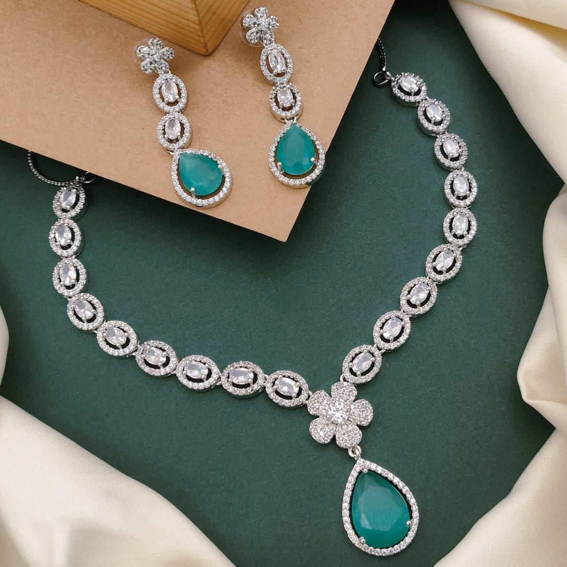 TearDrop American Diamond Kundan Necklace Earrings Set | Kundan Jewelry | Indian Jewelry | Pakistani Necklace Set | Traditional Jewelry | Polki Necklace - Libasaa.com