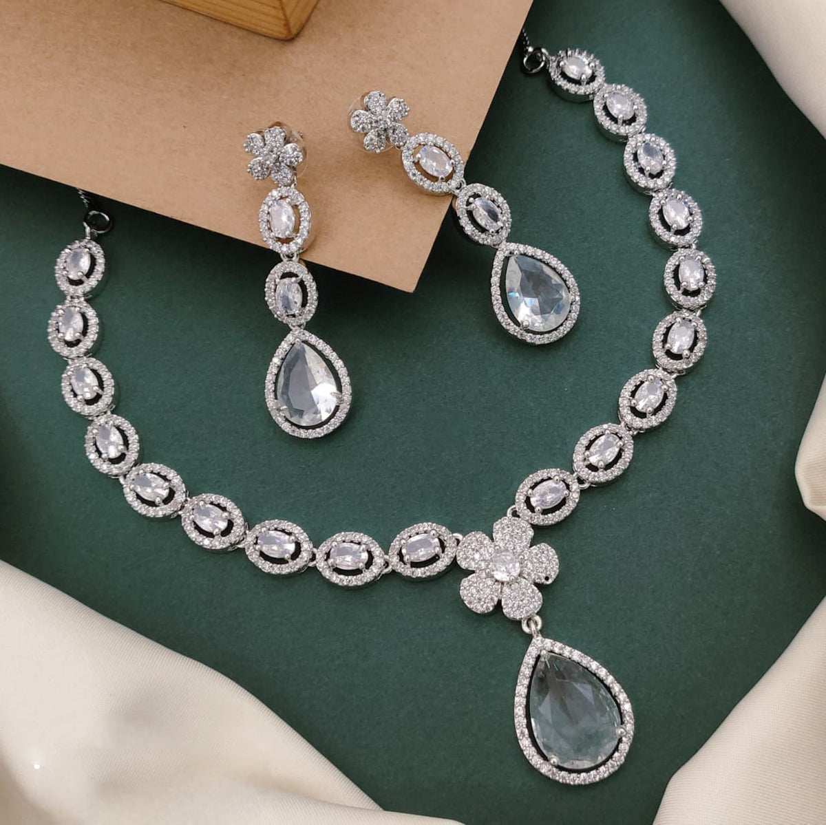 TearDrop American Diamond Kundan Necklace Earrings Set | Kundan Jewelry | Indian Jewelry | Pakistani Necklace Set | Traditional Jewelry | Polki Necklace - Libasaa.com