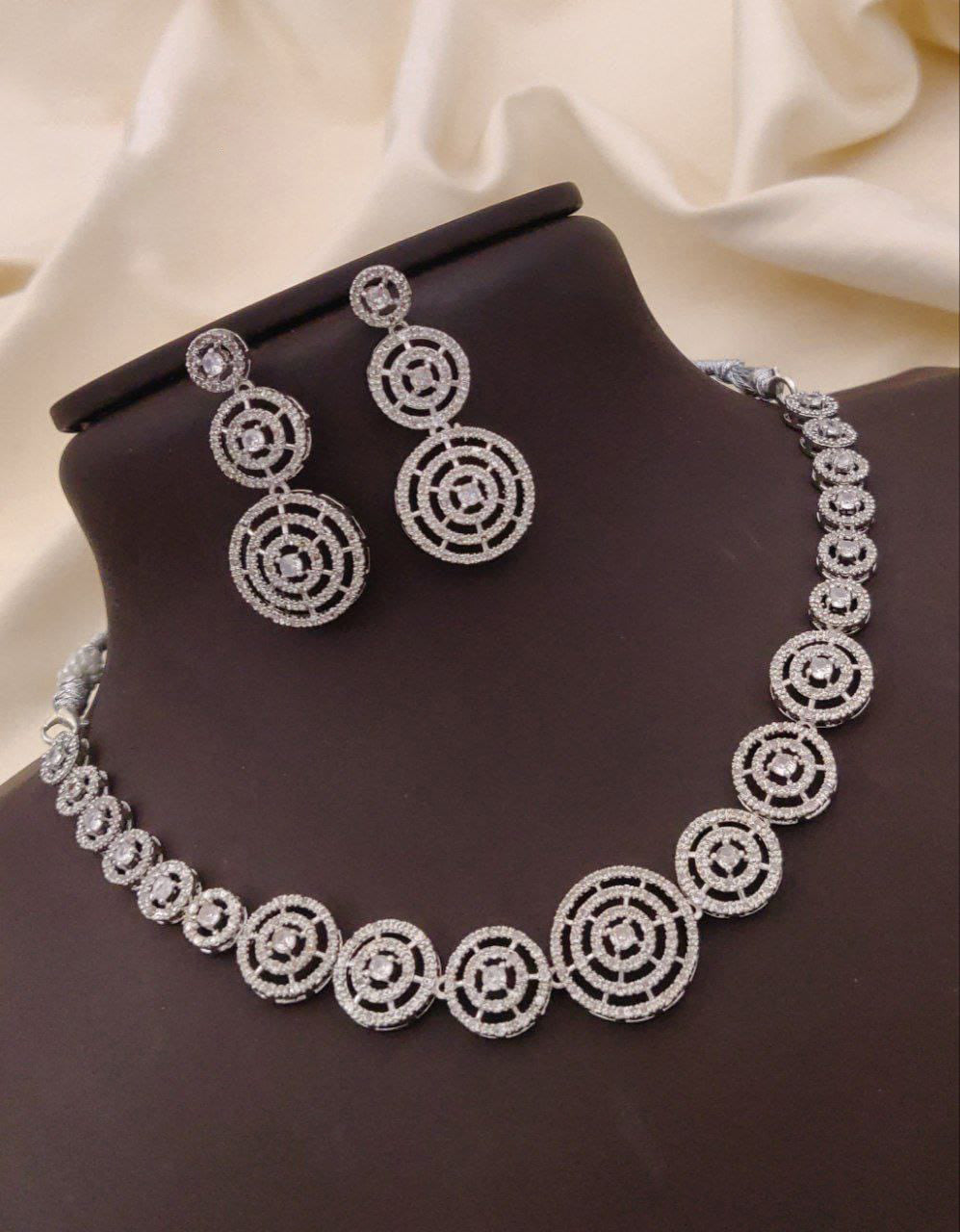 Round Shaped Design Wedding AD Choker Earrings Set | Kundan Jewelry | AD Jewelry | Pakistani Choker Set | Traditional Jewelry - Libasaa.com