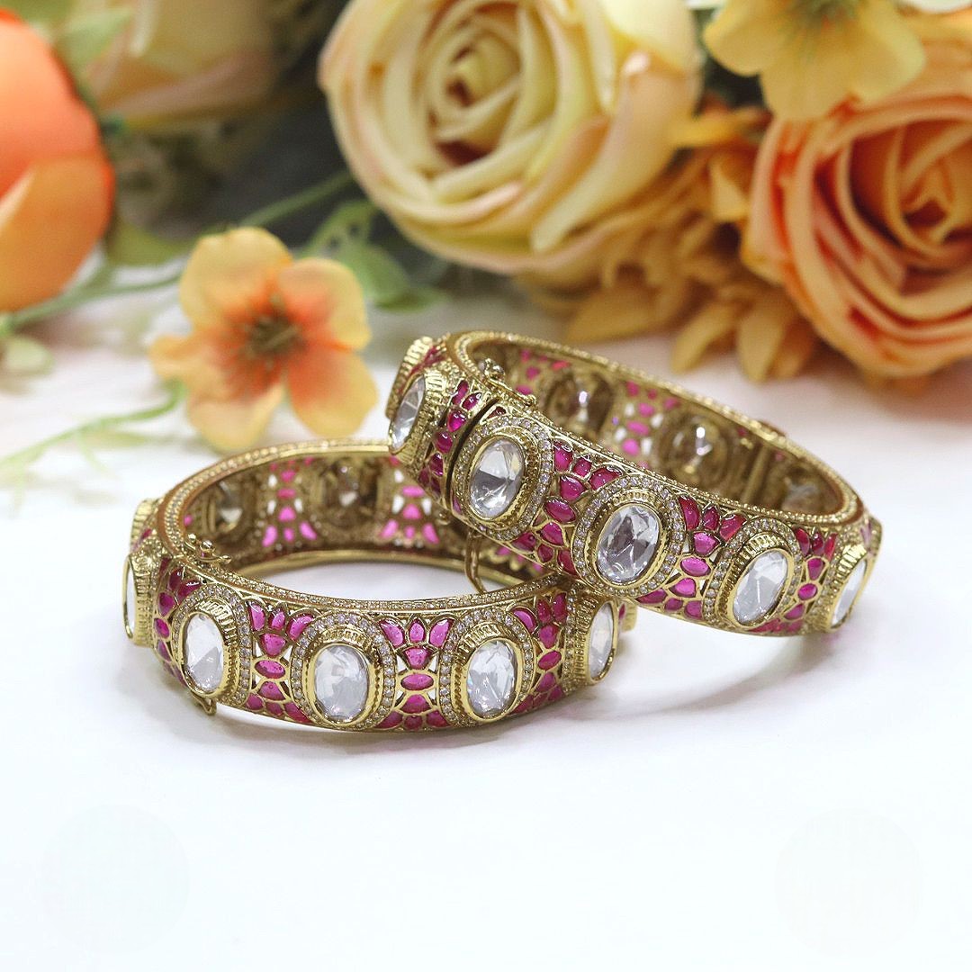 Openable Green Kundan Meenakari Bangles β Gold-Tone Bridal Jewelry Pair - Libasaa.com