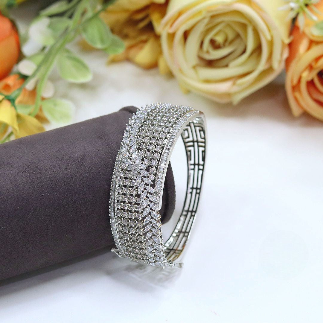 Elegant Openable CZ Diamond Kada – Modern Sparkle with Classic Charm - Libasaa.com