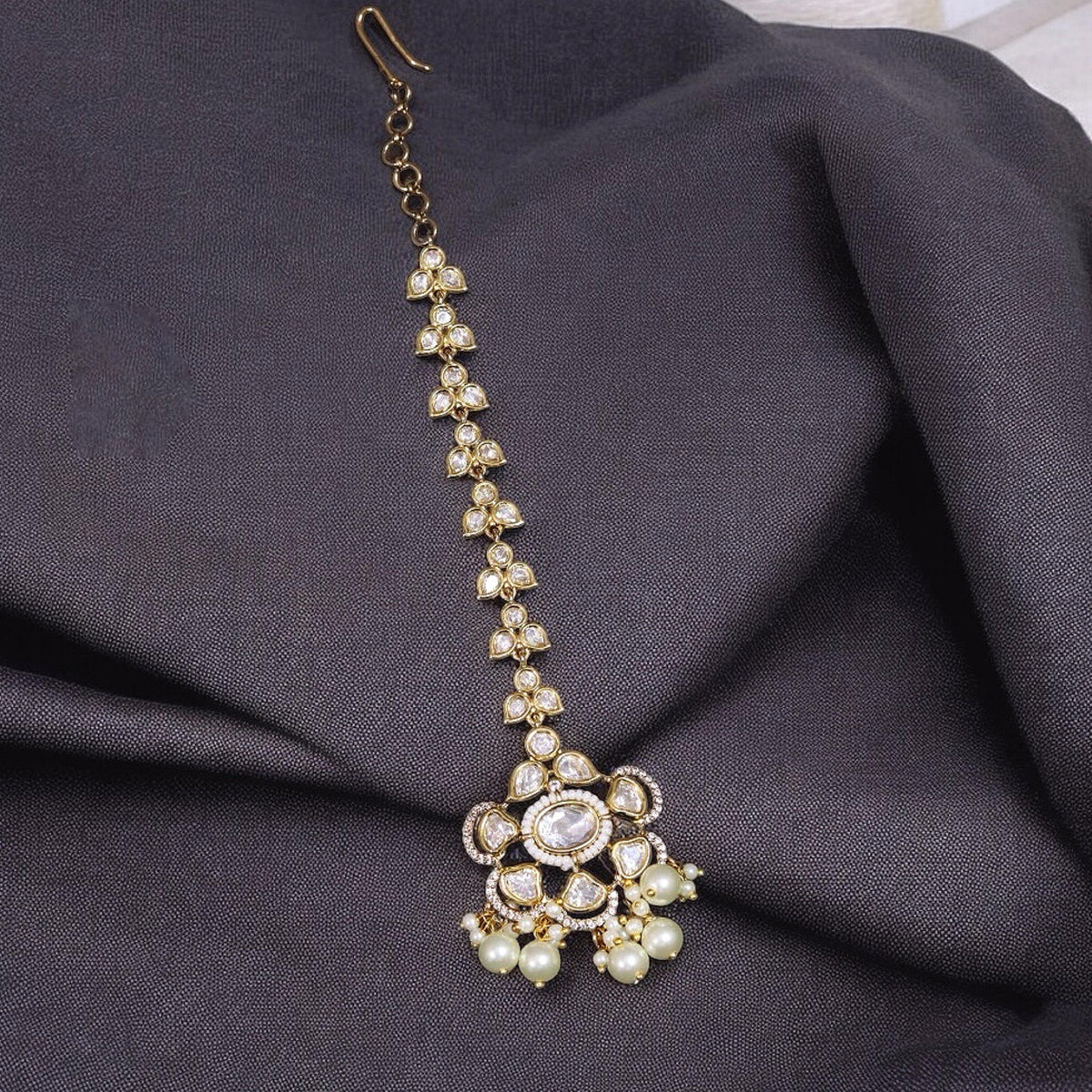 Pakistani Bridal White Stone Work Maangtika For Women - Libasaa.com