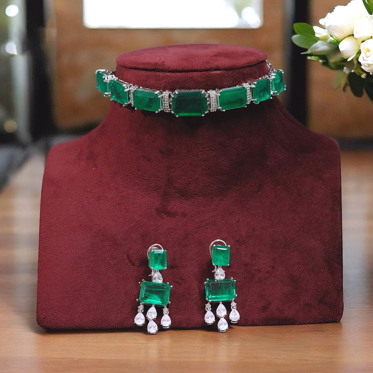 Punjabi Green Polki Kundan Choker Earrings Set For Wedding - Libasaa.com