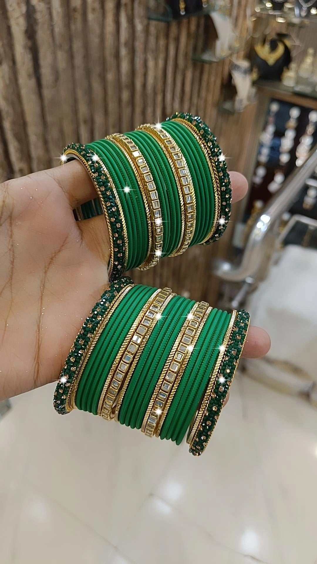 Elegant Bridal Stone Work Bangle Chura Set Set For Wedding - Libasaa.com