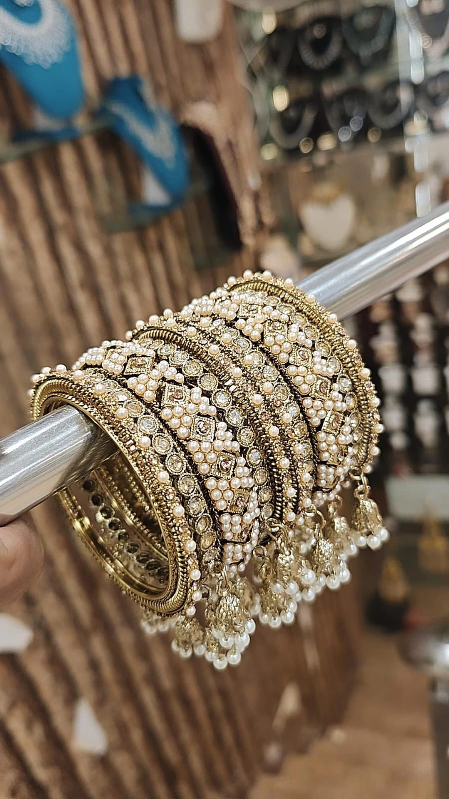 Indian Bridal Kundan Stone Work Bangle Chura Set For Women - Libasaa.com