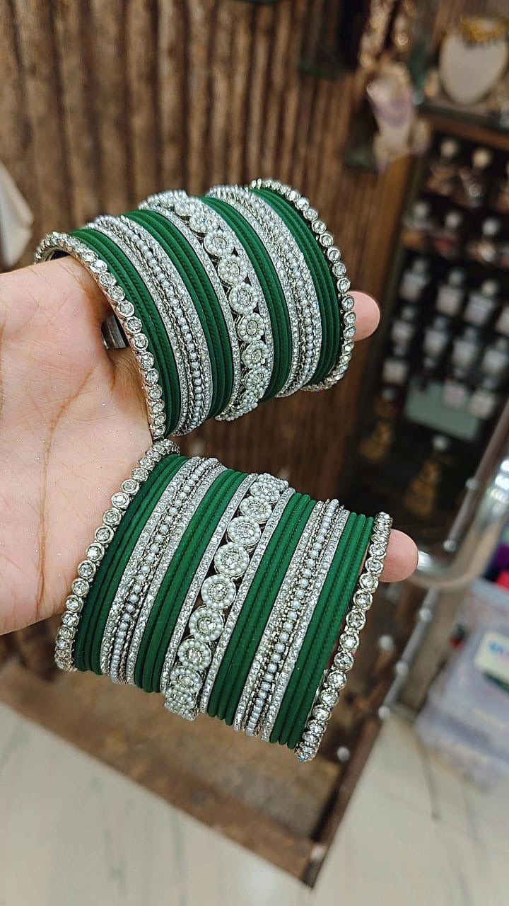 Silver Tone Jaipuri Kundan Bridal Bangle Chura Set For Wedding - Libasaa.com