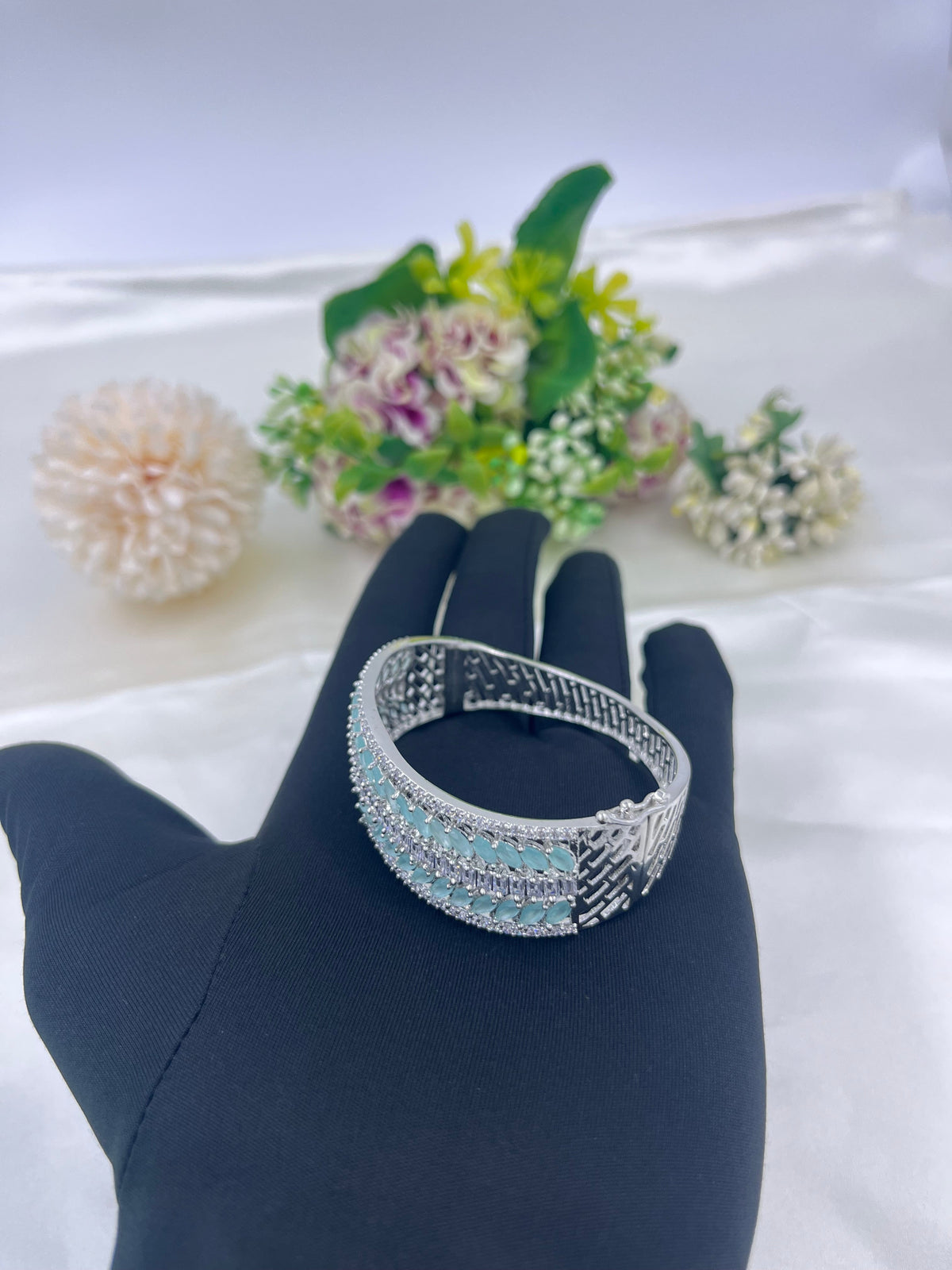 Pista Emerald Shine AD Openable Kada – Premium Gold Plated Bangle - Libasaa.com