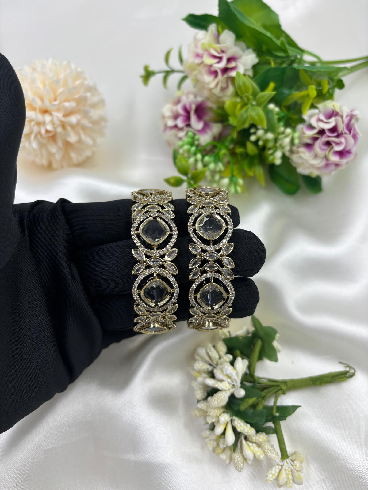 Premium Victorian Bangles Kada β Traditional American Diamond Jewelry - Libasaa.com