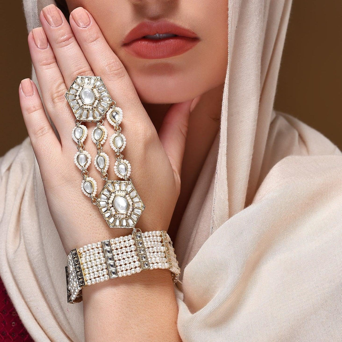 White Kundan Stones & Pearl Adjustable Haath Phool, Bridal Hand Harness, Kundan Stones Ring Bracelet, Indian Jewelry, Gift for Her, Set of 2 - Libasaa