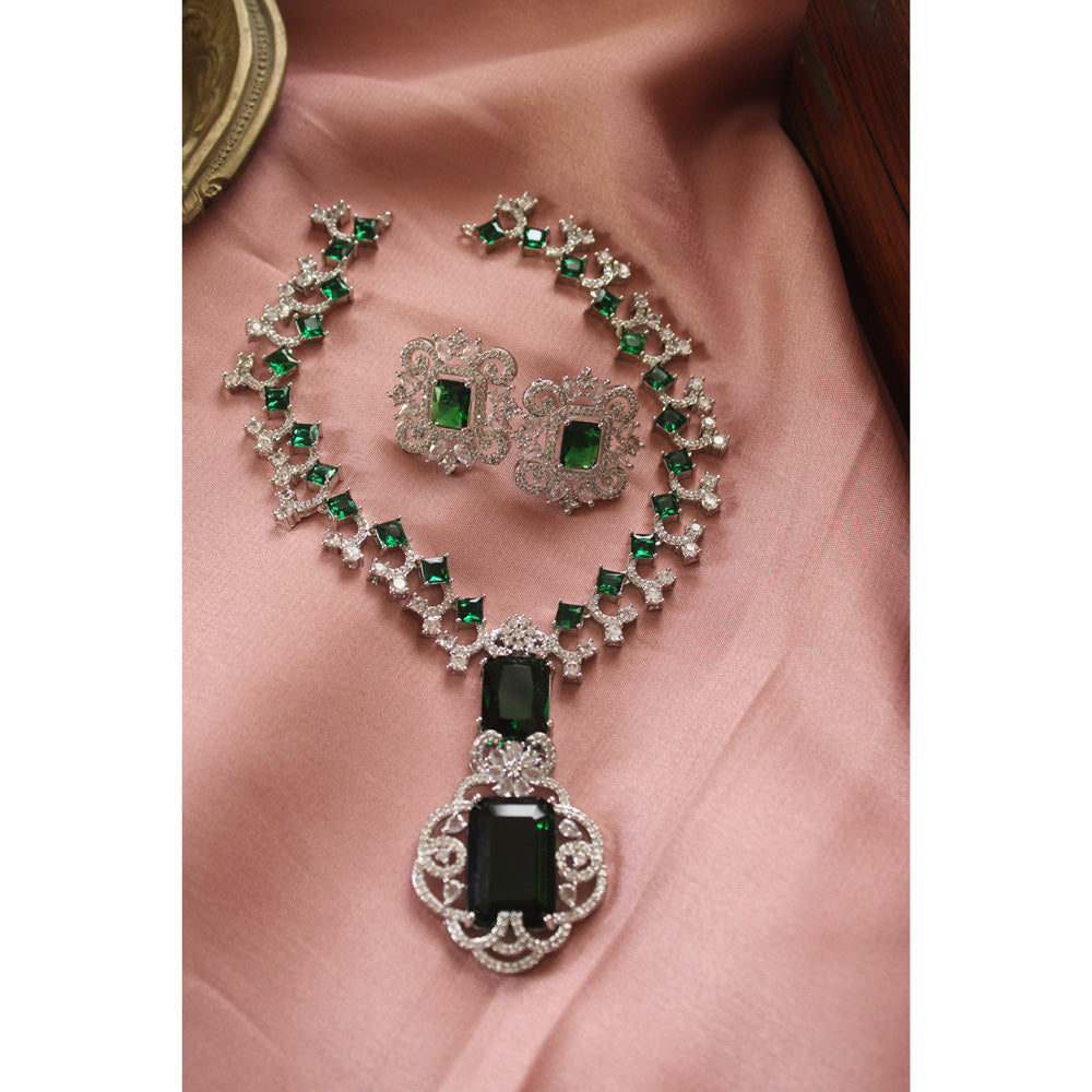 Bollywood Royal Emerald Green Queen Necklace Set - Libasaa.com