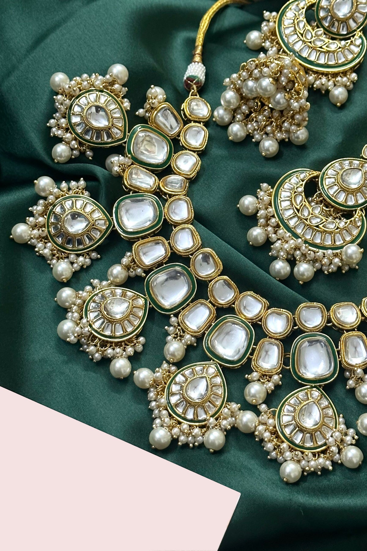 Royal Kundan pearl necklace earrings tikka, kundan necklace set, kundan jewelry set, kundan choker, pachi kundan set punjabi jewelry - Libasaa.com