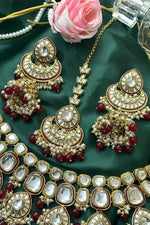 Royal Kundan pearl necklace earrings tikka, kundan necklace set, kundan jewelry set, kundan choker, pachi kundan set punjabi jewelry - Libasaa.com