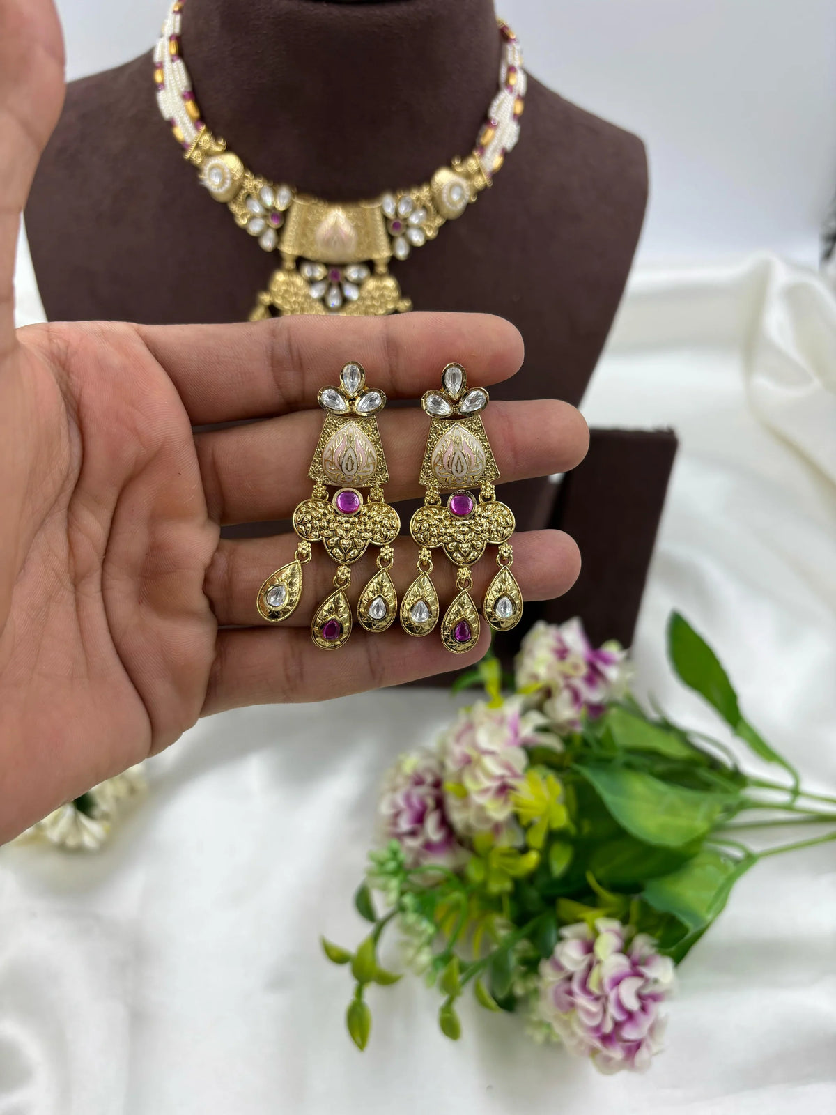 Reeja Antique Gold Necklace Set with Earrings β Bridal & Party Wear Jewelry - Libasaa.com