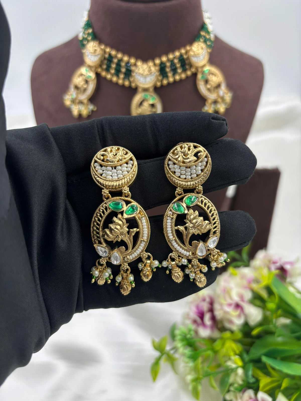 Premium Antique Gold Necklace Set – Traditional Bridal & Party Jewelry - Libasaa.com