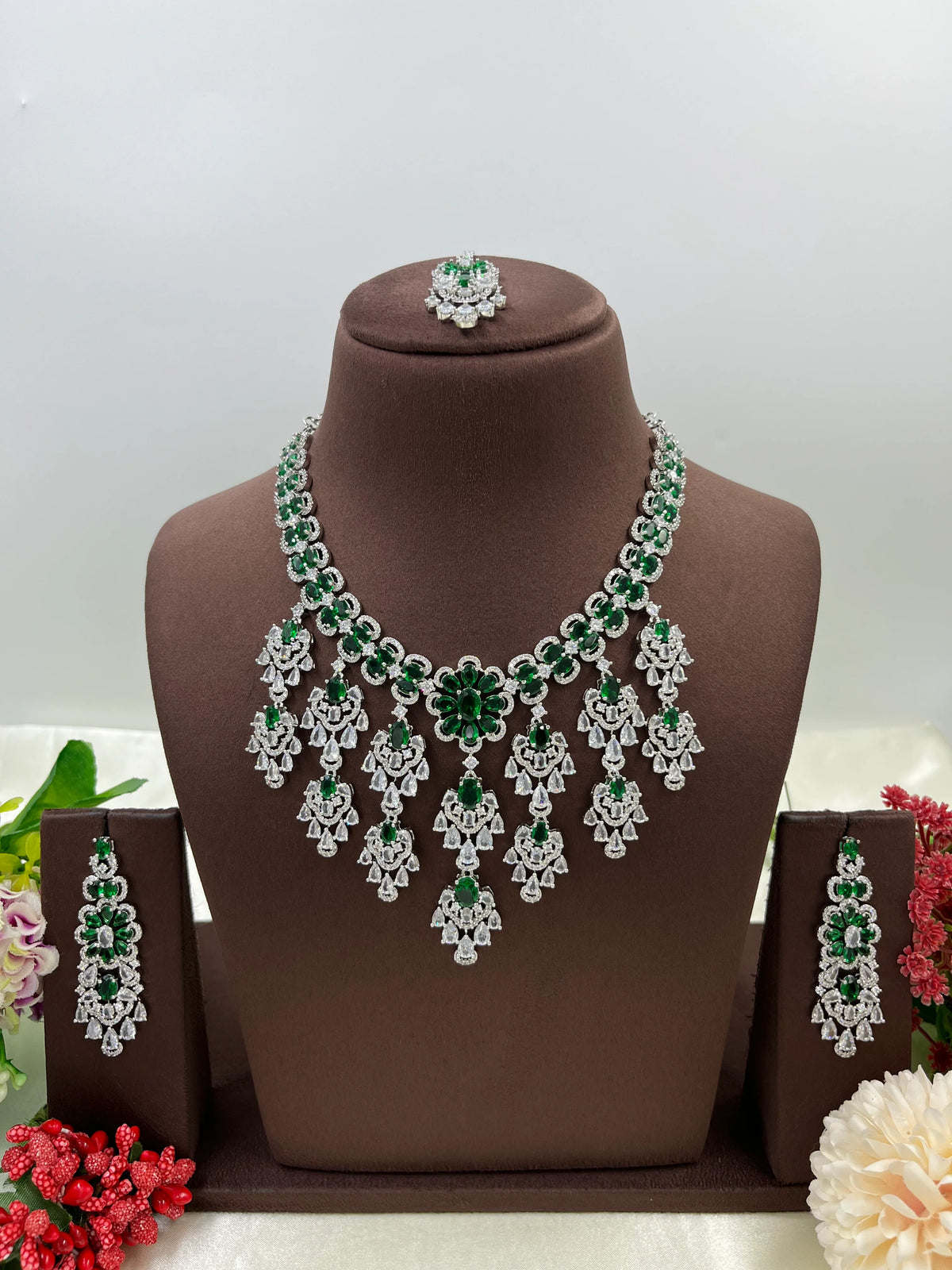 American Radiant Elegance Necklace Set with Earrings β Party & Bridal Jewelry - Libasaa.com