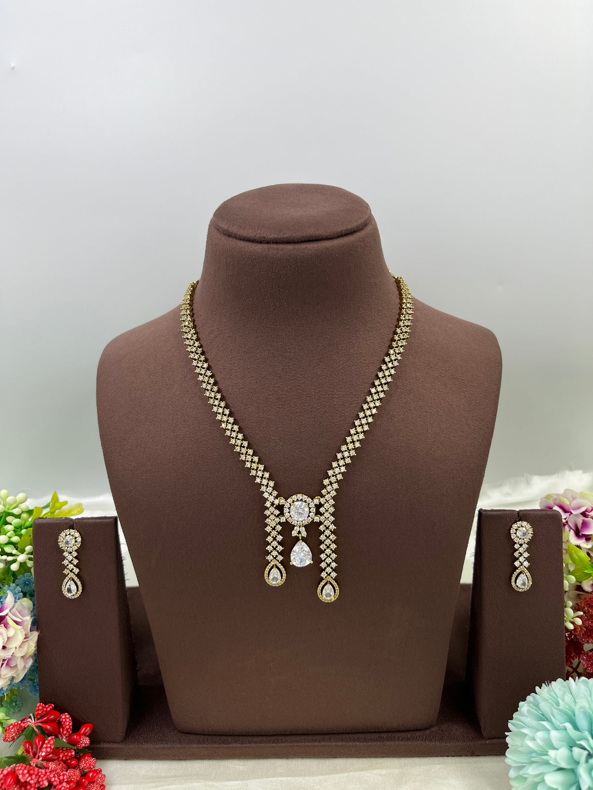 Victorian Drop Necklace Set with Ruby Red Stones & Matching Earrings - Libasaa.com