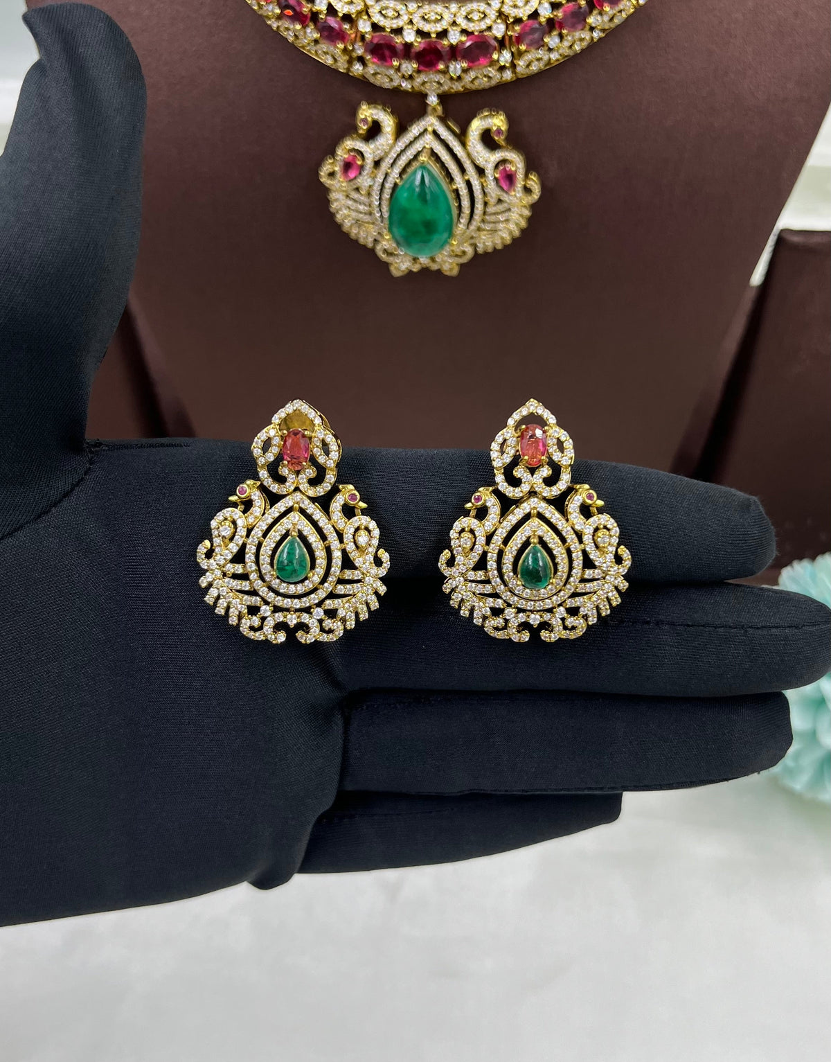 Regal Temple Choker Necklace Set with Emerald Green & Ruby Accents - Libasaa.com