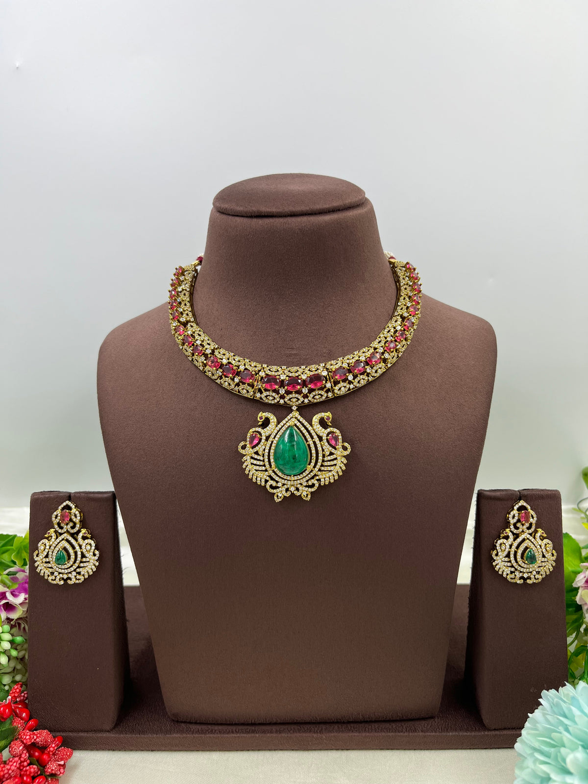 Regal Temple Choker Necklace Set with Emerald Green & Ruby Accents - Libasaa.com