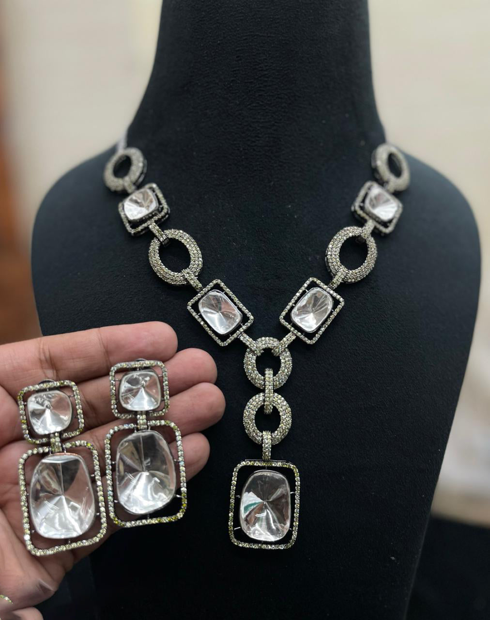 Dazzling Shimmering Polki Indian Necklace Earrings Set, Polki Statement Pakistani Jewelry Set, Bollywood Inspired Polki Necklace Set, Jewelry Set - Libasaa.com