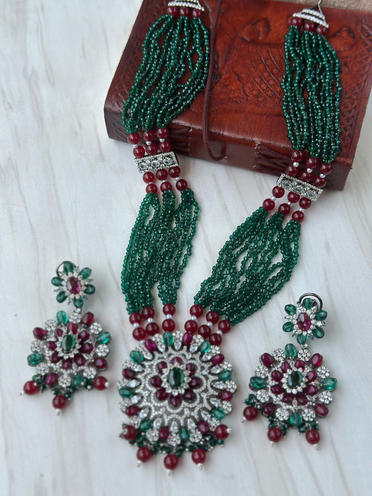 Stunning Shrinkling Dazzel Necklace Earrings Set, Pakistani Multi Layer Necklace Set, Bollywood Detailign Jewelry Set, Bridal Necklace Set - Libasaa.com