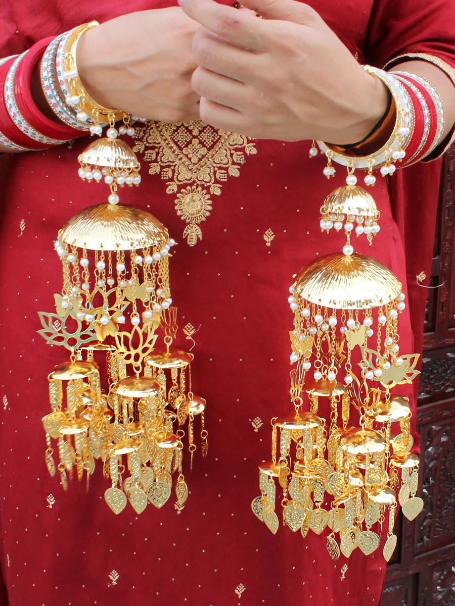 Celebrities Inspired Layered Golden Haathphool Set, Bollywood Layer Kaleere Set, Indian Haathphool Set, Pakistani Golden Kaleere Set - Libasaa.com